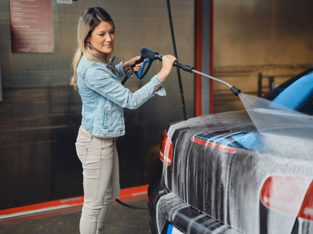 Why Choose Our Certified Pressure Washing Experts for Your Project Needs in Green Oaks, IL?